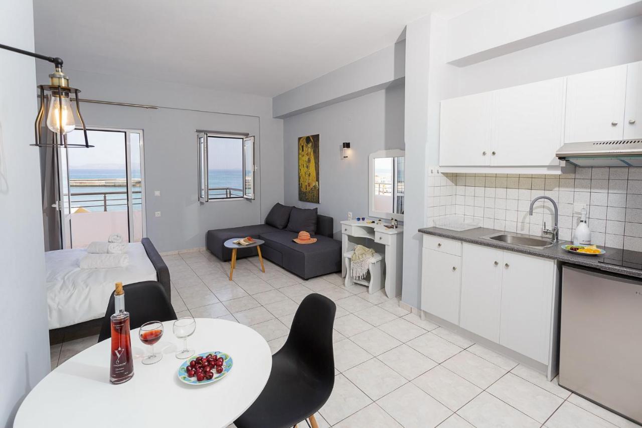 Sole Mare Seaside Apartments 구베스 외부 사진