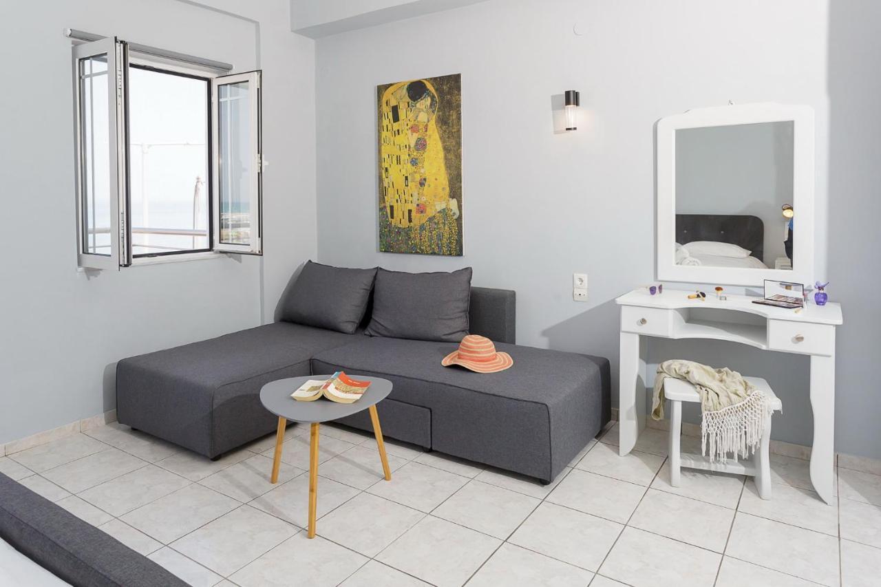 Sole Mare Seaside Apartments 구베스 외부 사진