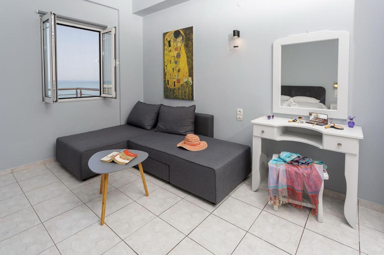 Sole Mare Seaside Apartments 구베스 외부 사진