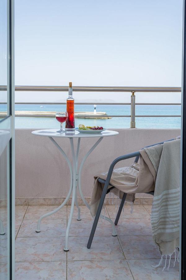 Sole Mare Seaside Apartments 구베스 외부 사진