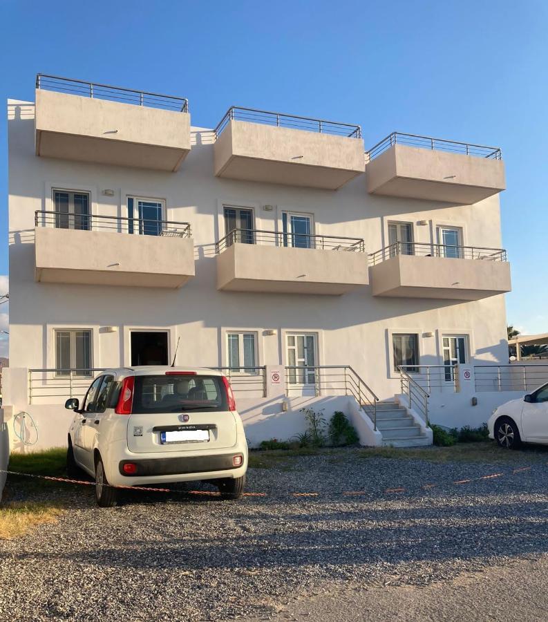 Sole Mare Seaside Apartments 구베스 외부 사진